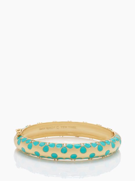 GRACEFUL FLORAL BANGLE
