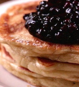 Learn how to make chef and Bubby owner Ron Silver's celebrity adored sour cream pancakes!