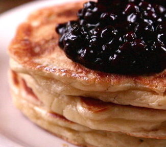 Learn how to make chef and Bubby owner Ron Silver's celebrity adored sour cream pancakes!
