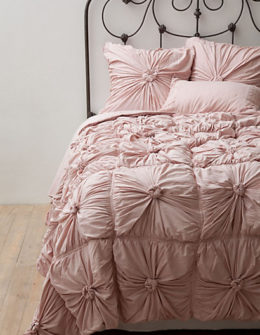 Lazbyones Rosette Quilt in Tuscan Pink. Anthropologie Bedding