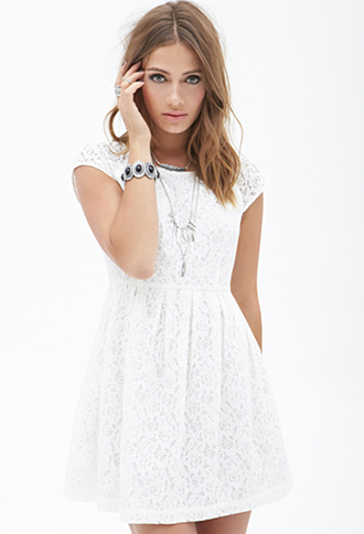 Pleated Lace Flare Dress in White. Forever 21