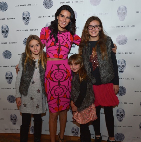 NASHVILLE, TN - JANUARY 30: Actress Angie Harmon attends the Angie Harmon x Red Earth Jewelry Preview Event on January 30, 2015 in Nashville, Tennessee. (Photo by Jason Davis/Getty Images for Red Earth)