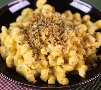 Learn to make the delicious lightened up squash mac and cheese that Clinton Kelly made on "The Chew" on Wednesday, January 7, 2015.