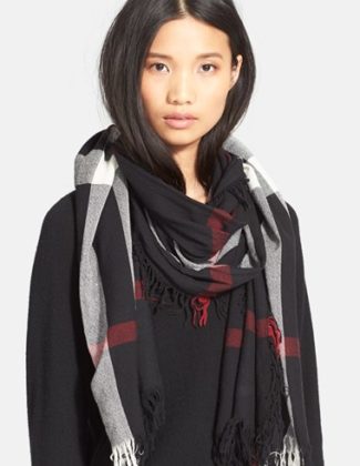Burberry Check Merino Wool Scarf (Nordstrom Exclusive) in Black