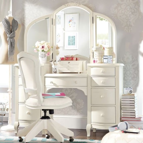 Pottery Barn Teen Pottery Barn Teen Lilac Vanity in Vintage Simply White