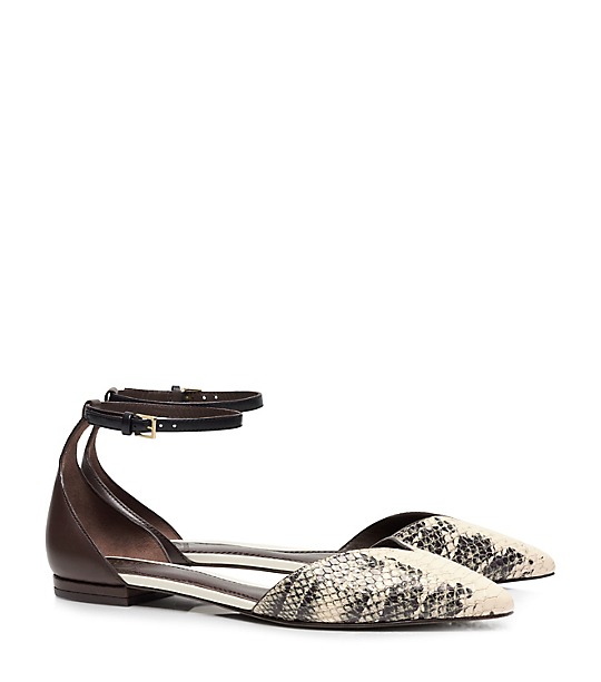 Tory Burch V-CUT ANKLE-STRAP FLAT in Black-Ivory/Coconut/Black