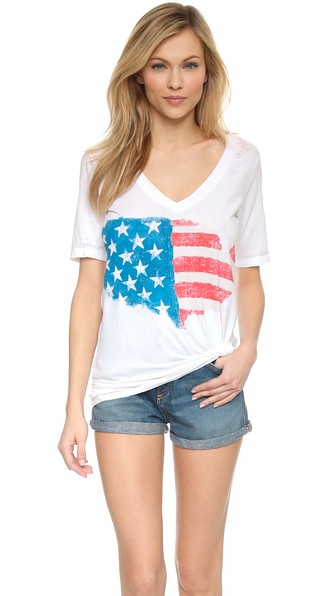 Chaser Painted United States of America Flag Chaser Top Labor Day red, white and blue fashion