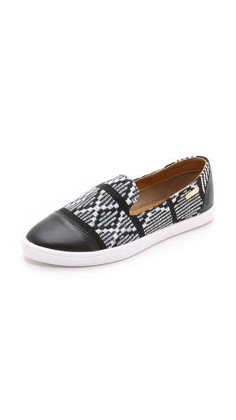 KAANAS Senegal Pointy Toe Slip On Sneakers in Black/White