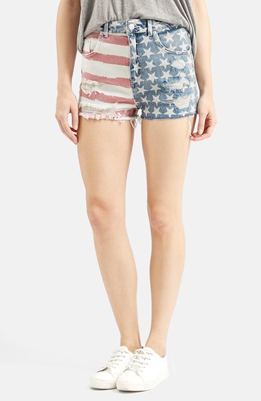Topshop Flag Denim Mom Shorts in Mid Denim