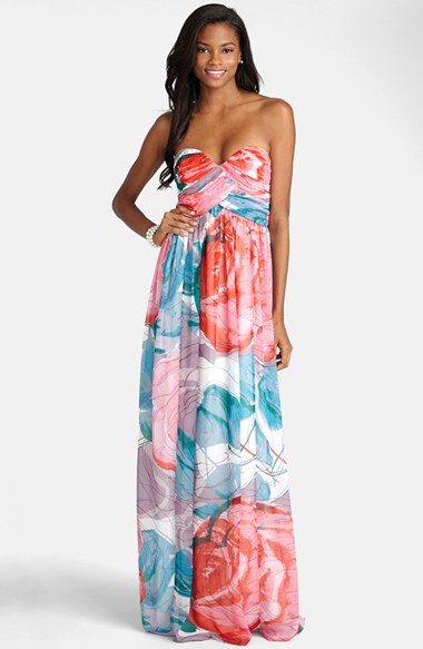 Donna Morgan 'Laura' Floral Print Strapless Sweetheart Chiffon Gown in Taffy
