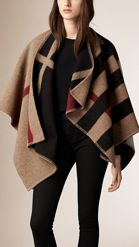 Burberry CHECK WOOL AND CASHMERE BLANKET PONCHO in House Check/Black