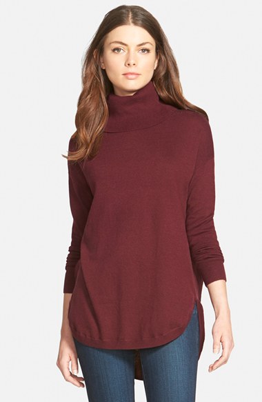 Chelsea28 Turtleneck Sweater in Burgundy London
