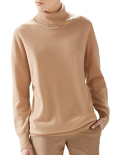 Gucci Oversized Cashmere Turtleneck Sweater in Camel