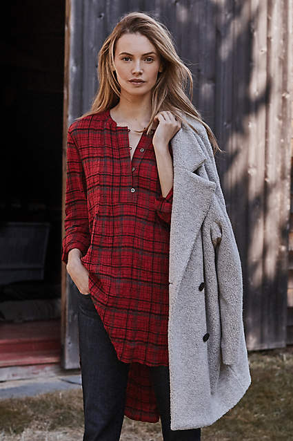 Halfpenny Plaid Tunic by Holding Horses in Red Motif. Anthropologie