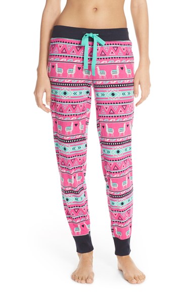 COZY ZOE Graphic Cotton Blend Joggers in Fuchsia Llama 