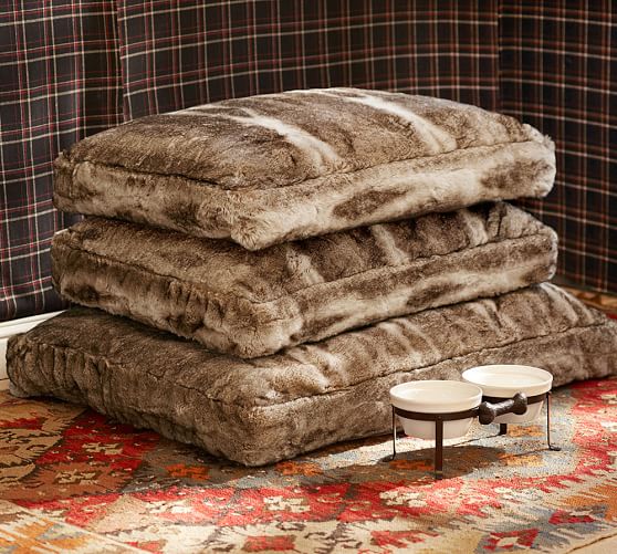 Pottery Barn FAUX FUR DOG BED COVER