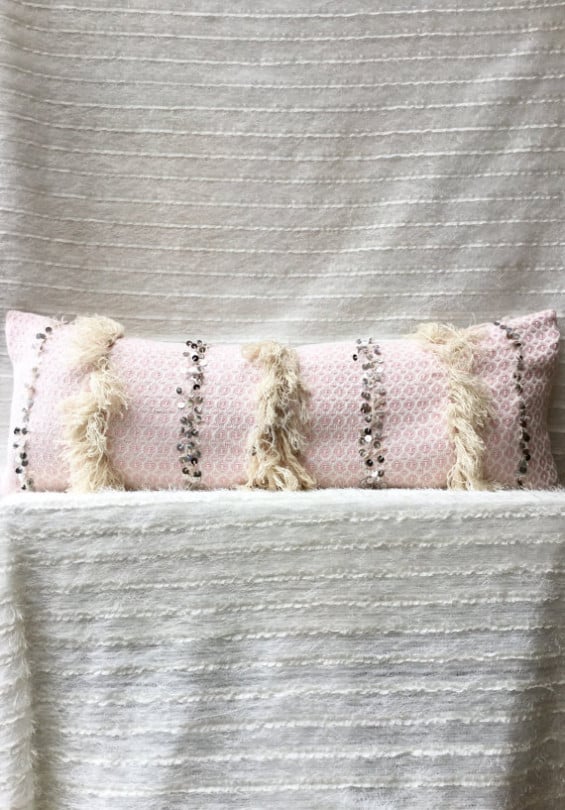 Long Lumbar Pink Moroccan Wedding (TaisaSilecky)