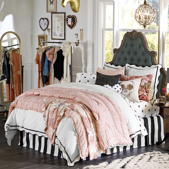 The Emily + Meritt Scallop Duvet Cover + Sham POTTERY BARN TEEN