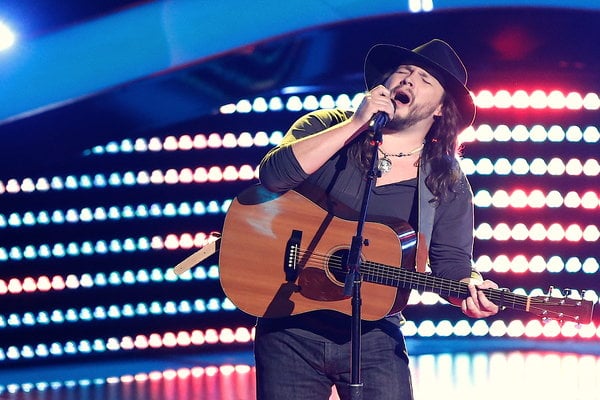 Watch Adam Wakefield of Nashville, Tennessee perform late country superstar George Jones classic country song "Tennessee Whiskey" during night two of "The Voice" season 10 blind auditions.
