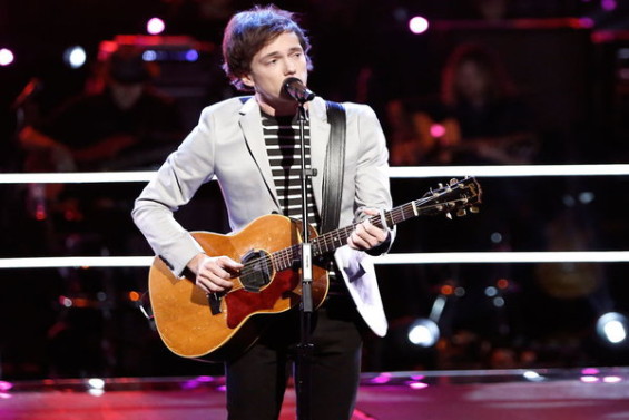  Watch The Voice Season 10 Episode 10 Knockout Premiere: See Owen Danoff of Team Adam Levine sing Billy Joel's classic song "She's Always a Woman" beautifully and effortlessly.
