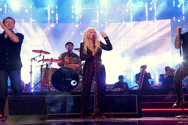 Coaches Blake Shelton, Pharrell Williams, Adam Levine and Christina Aguilera complete their teams and kick off the battle rounds with their take on Stevie Wonder's "I Wish."
