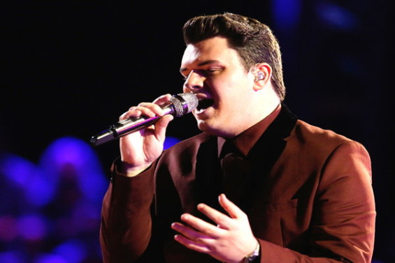  Watch The Voice Season 10 Episode 15 Live Playoffs, Night 2 Videos: See Adam Levine's Coach Comeback contestant Nate Butler perform Hall & Oates hit song "Sara Smile" on Tuesday, April 12, 2016.