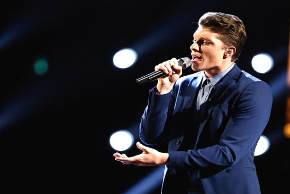  Watch The Voice Season 10 Top 11 Performances Episode 19: See amazing coach comeback star Daniel Passino of Team Pharrell Williams perform Cyndi Lauper's massive 80s hit "Time After Time" beautifully on Monday, April 25, 2016. I loved his rendition of the song!