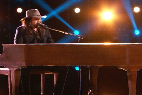  Watch The Voice Season 10 Top 10 Performances Episode 21 Videos: See Adam Wakefield of Team Blake Shelton perform an outstanding cover of Ray Charles classic song "I Got a Woman" on Monday, May 2016.