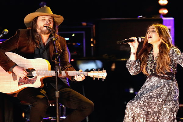 Video: Watch The Voice Season 10 Live Semi-Final Performances Videos Episode 25, Monday, May 16, 2016: Semifinalists Alisan Porter (Team Christina Aguilera) and Adam Wakefield (Team Blake Shelton) perform Bonnie Raitt and John Prine's hit duet "Angel from Montgomery" on Monday, May 16, 2016.