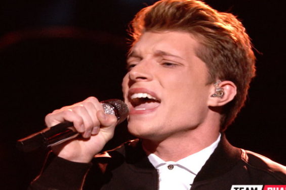  Watch The Voice Season 10 Top 10 Performances Episode 21 Videos: See Daniel Passino of Team Pharrell Williams perform Aerosmith's hit song "I Don't Want to Miss a Thing" on Monday, May 2, 2016.