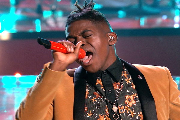  The Voice Season 10 Live Semi-Final Performances Videos Episode 25, Monday, May 16, 2016: See Paxton Ingram of Team Blake Shelton perform Meat Loaf's hit song "I'd Do Anything for Love (But I Won't Do That)" for the crowd.