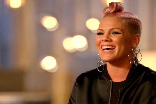 Your exclusive first look as P!nk drops by The Voice to advise the Top 8 in the semifinals!