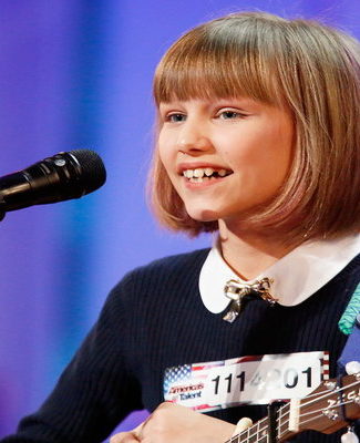 Watch America's Got Talent Season 11 Episode 2: See talented 12 year old singer-songwriter Grace Vanderwaal perform an original song for the judges and the crowd. Mr. Simon Cowell called her "the next Taylor Swift" after her amazing performance. She is brilliant!