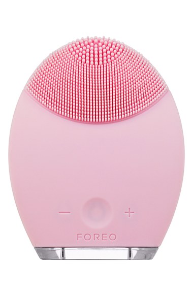 FOREO 'LUNA™' Cleansing & Anti-Aging Device for Sensitive/Normal Skin Types Nordstrom anniversary sale beauty