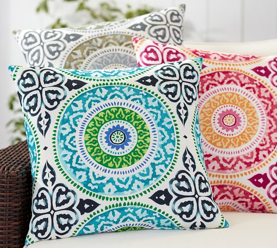 Pottery Barn LEONA MEDALLION INDOOR/OUTDOOR PILLOW pottery barn outdoor pillows sale summer