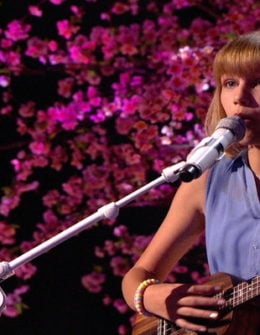 Watch America's Got Talent Season 11 Episode 16 Live Show 3 Videos, Tuesday, August 23, 2016. See AGT season 11 frontrunner, 12 year old Grace VanderWaal perform a beautiful original song for the judges and crowd! The golden buzzer winner's standing ovation was very well deserved.