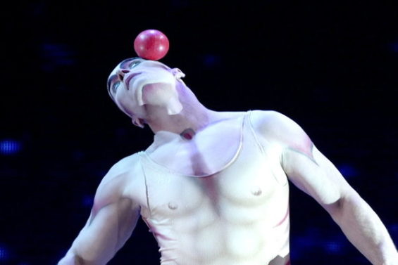 Watch America's Got Talent Season 11 Episode 14 Live Show 2 Videos: Tuesday, August 2, 2016! See eccentric juggler Viktor Kee perform live for America's vote.