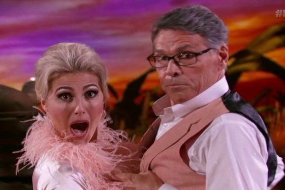  Watch Dancing With The Stars Season 23 Episode 2 Videos: Monday, September 19, 2016. See former Texas governor Rick Perry perform a quirky quickstep with partner Emma Slater to the tune of the Green Acres theme song.