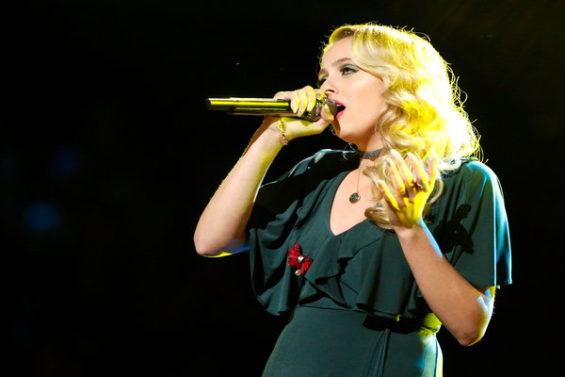  Watch The Voice Season 11 Episode 20 Live Top 11 Eliminations Videos: See Darby Walker of Team Miley Cyrus perform Elton John's classic song "Your Song" earlier this evening.