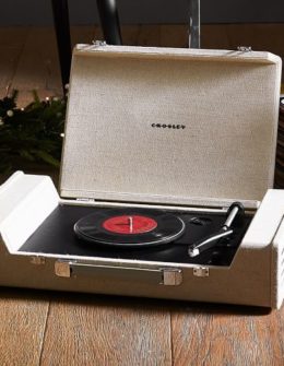 Pottery Barn CROSLEY NOMAD USB TURNTABLE pottery barn 25% off sale