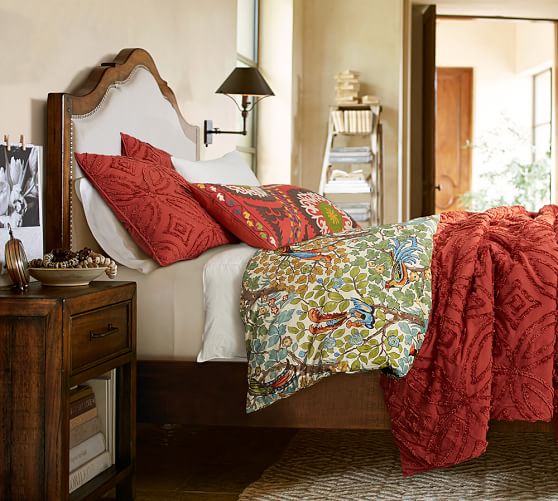 Pottery Barn LAUREL UPHOLSTERED BED California King pottery barn winter warehouse sale