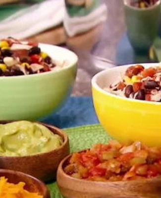 Watch registered dietitian Joy Bauer show Jenna Bush Hager how to make an easy, healthy and delicious chicken black bean chili in the slow cooker on the Friday, January 13, 2017 episode of the Today show.