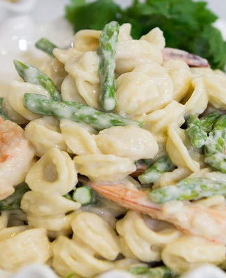 Watch chef Craig Strong of Studio restaurant at the Montage Laguna Beach show Kathie Lee Gifford and Hoda Kotb how to make healthy and delicious dairy-free shrimp orecchiette alfredo and dairy-free bacon carbonara on the Thursday, January 12, 2017 episode of the Today show with KLG and Hoda.
