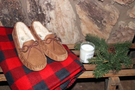 Ugg Dakota slippers in chestnut, buffalo check throw blanket and Maison Martin Margiela "Replica" candle adorn this vintage sleigh for New Year's Day and winter!