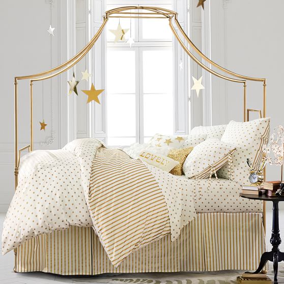 Maison Canopy Bed Emily & Meritt for Pottery barn teen