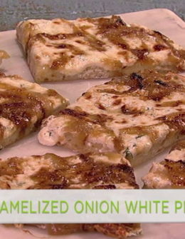 Watch Clinton Kelly make a caramelized onion white pizza on the Friday, February 3, 2017 episode of "The Chew" just in time to watch the New England Patriots take on the Atlanta Falcons on Super Bowl Sunday (February 5, 2017).