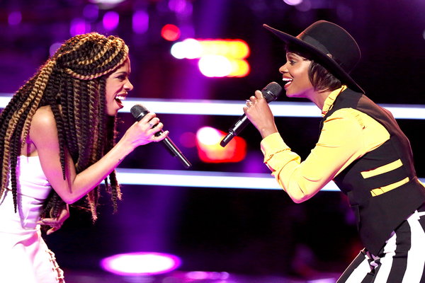  Watch The Voice Season 12 Episode 11 Battles Night 3 Videos: Monday, March 27, 2017. See 25 year old Autumn Turner of Montclair, New Jersey vs. 32 Vanessa Ferguson of Greensboro, North Carolina (Team Alicia Keys, advisor DJ Khaled) battle it out with their cover of Roberta Flack's hit song ""Killing Me Softly with His Song." It was BEAUTIFUL! Be sure to watch the video below to see their amazing performance.