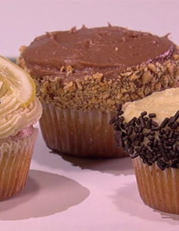 Watch chef Carla Hall show Clinton Kelly and fellow chefs Michael Symon and Mario Batali how to make filling and frosting on the Wednesday, March 8, 2017 episode of "The Chew."