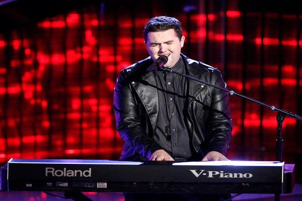 Watch The Voice Season 12 Episode 4 Blind Audition Night 4 videos as seen on Monday, March 6, 2017. Meet inspiring young man and worship leader Jack Cassidy, age 18 of West Lake Village, California. You may remember his grandmother Shirley Jones, his dad and his uncle Shaun and David Cassidy of the Partridge Family fame. He sang Joan Osborne's 90s hit song "One Of Us" beautifully. Adam Levine and Alicia Keys both turned around for the talented singer, but ultimately he chose Alicia Keys as his coach. Congrats to Team Alicia!