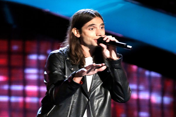 Watch The Voice Season 12 Episode 5 Blind Auditions Videos: Tuesday, March 7, 2017. Meet 31 year old singer Johnny Gates of Providence, Rhode Island! He went on tour with Rod Stewart. Tonight he sang Rod's huge hit song "Maggie May" for the crowd. It was AMAZING! Gwen Stefani and Blake Shelton turned around for him almost immediately. Alicia Keys soon followed. Congrats to Johnny on getting three out of four coaches/chairs to turn around. He chose Gwen Stefani as his coach. Congrats to Team Gwen!